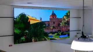 Ledwall a muro